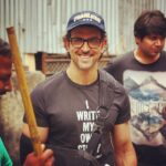 Hrithik Roshan Instagram - Wish my children were here with me 2watch their daddy help clean d neighbourhood. No better way 2 teach than by example. #swachhbharat