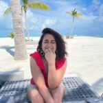 Ileana D'Cruz Instagram - Can’t see the haters with my eyes closed 🙈 😛 📸 @dr.namratajadwani Kuda Villingili Maldives