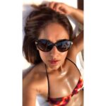 Ileana D’Cruz Instagram – Tb to when pool days and getting gloriously toasted in the sun was no big deal
#goodtimes #normalcy #fingerscrossed