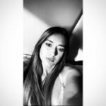 Ileana D'Cruz Instagram - Hi 👋🏼