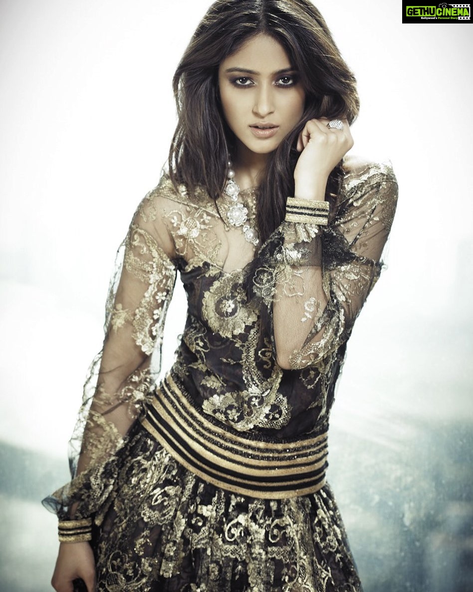 Ileana D'Cruz Instagram - Step away from the chicken nuggets and no one gets hurt - - - 📸 @rohanshrestha 💥