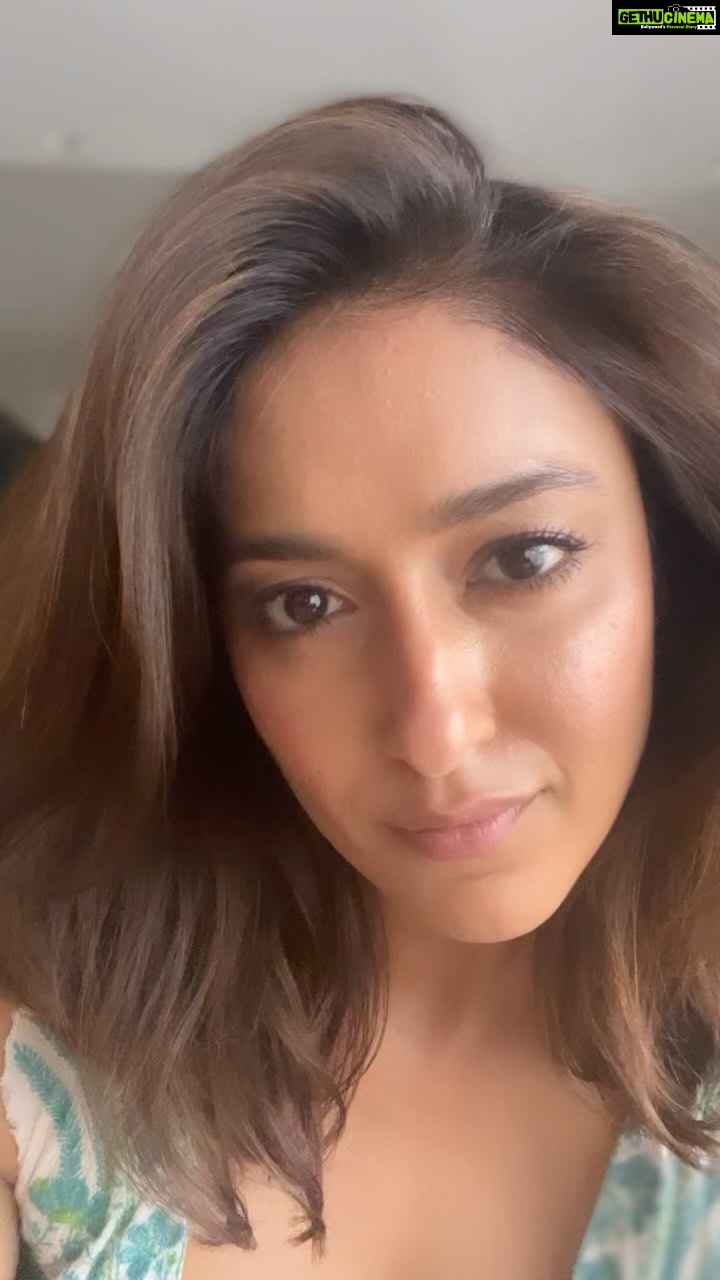 Ileana D'Cruz Instagram -