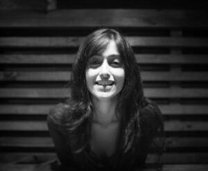 Ileana D'Cruz Instagram - Reminder that Winnie the Pooh wore a crop top with no pants, ate his favourite food and loved himself.....you can too ♥️
~ @sarcasm_only 📷@andrewkneebonephotography♥️