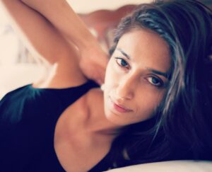 Ileana D'Cruz Instagram - G’morning 🙂 📷 @andrewkneebonephotography