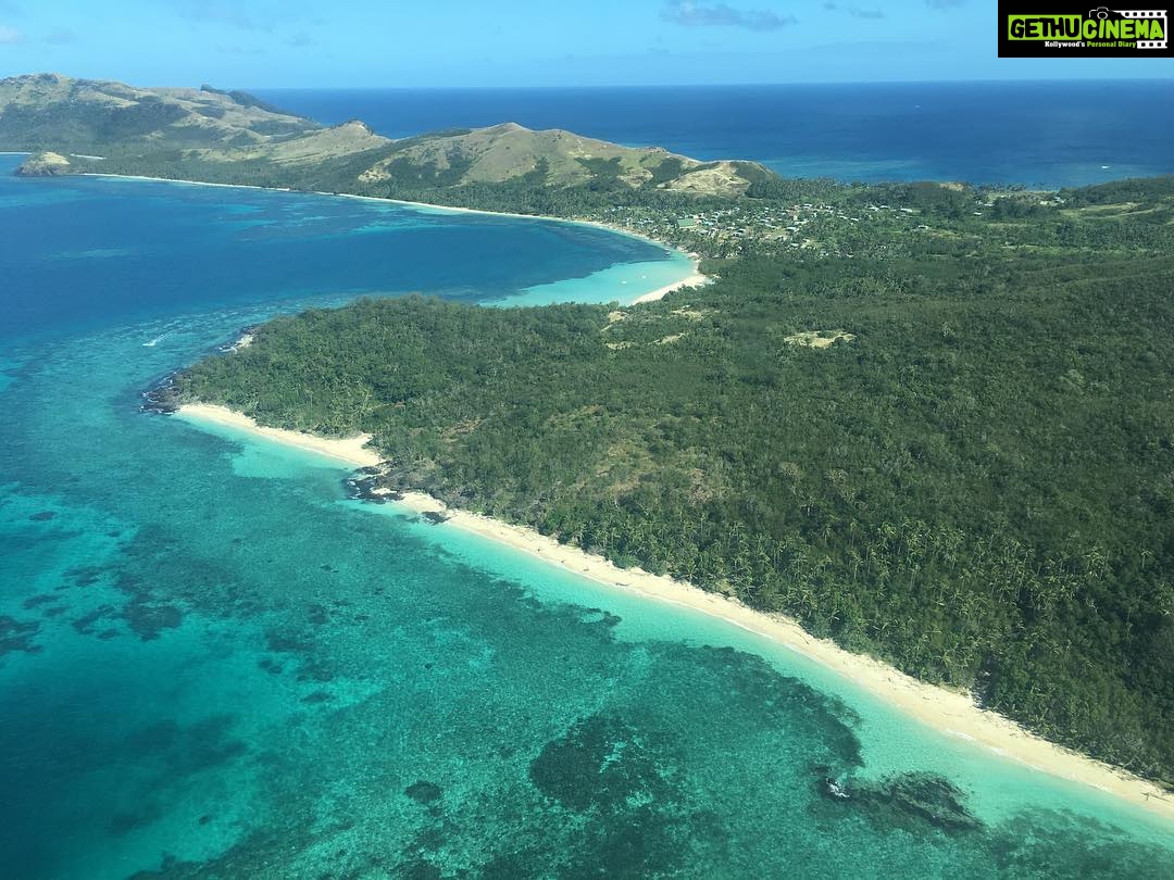 Ileana D'Cruz Instagram - Just another day until @andrewkneebonephotography & I r off to paradise!!! Any guesses where we're off to???? #sunsandsea #beachbum #cannotwait #tanlines #beachhair πππ
ππ»ββοΈππ»ββοΈπ€Έπ»ββοΈ