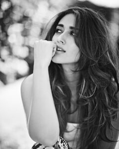 Ileana D'Cruz Instagram - Thinking of what to have for brekky tomorrow whilst having brekky today 🤔 #foodie #cantstopwontstop #foodbaby #breakfastisthemostimportantmealoftheday #brekky 📸 @rohanshrestha 🤓