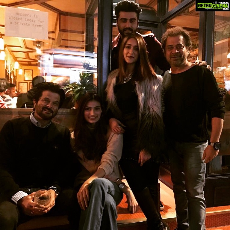 Ileana D'Cruz Instagram - Din din with my Mubarakan fam! London, United Kingdom