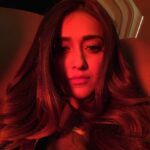 Ileana D’Cruz Instagram – Working the graveyard shift makes u take artsy fartsy photos London, United Kingdom