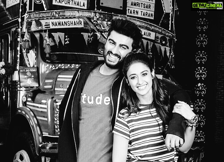 Ileana D'Cruz Instagram - Say hello to Karan & Sweety!!! #mubarakan
