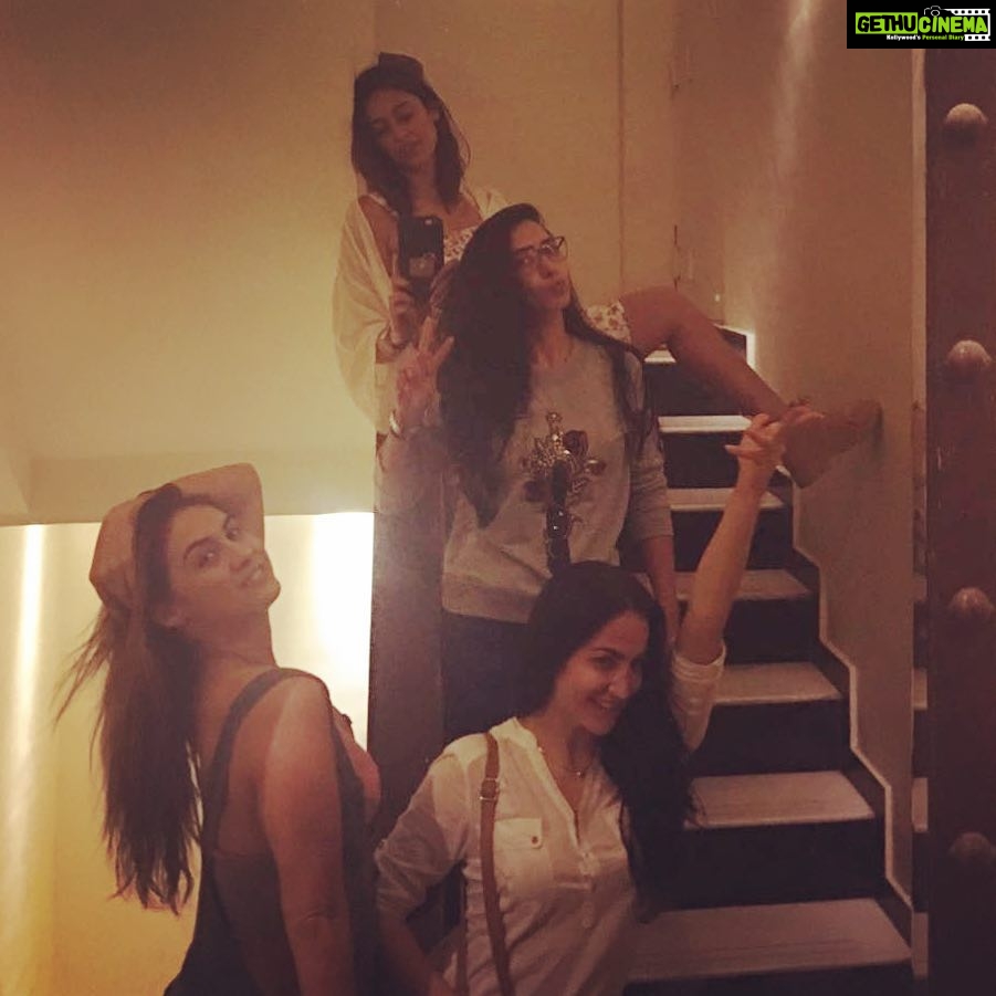 Ileana D'Cruz Instagram - When ur girls r super hot babes so u don't even try 😂🙈😛