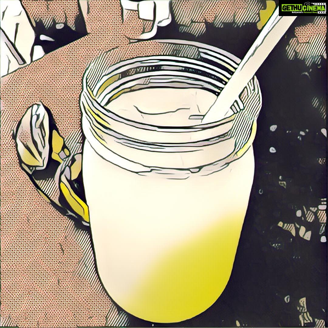 Ileana D'Cruz Instagram - Lemonade in the sunshine ❤️ #familytime #love #sunnydays #prisma Guru Burgers and Crepes