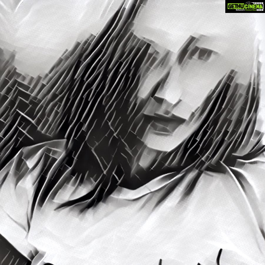 Ileana D'Cruz Instagram - Look at me all arty fartsy #prisma #obsessed #artsyfartsy #love