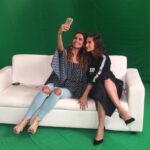 Ileana D'Cruz Instagram - But first! Lemme take a selfie!!! 😛 #Rustom #onsetshenanigans #selfietime #girlswillbegirls #nofilterneeded