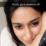 Ileana D'Cruz Instagram - Weekends r for lazing around makeup freeeee n trying to figure out snapchat 🙈 If u feel like following me while I bumble my way thru it, username is ileanaofficial 😊