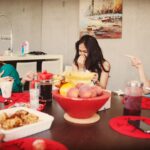 Ileana D'Cruz Instagram - Nothing like family ❤️❤️❤️ love these girls so much! Photo credit: andrewkneebonephotography #familytime #sisterlove #missthemsomuch #christmasthrowback #lookatallthatfood #yeahwelovetoeat