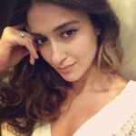 Ileana D’Cruz Instagram – Heyyy…how u doin’??