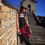 Ileana D’Cruz Instagram – Ahhh the classic touristy photo pose 😛 gaze into the distance trying to look all cool n s*** 😄 #thegreatwall #traveldiaries #beijing #touristyphotos Mutianyu
