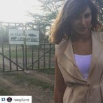 Ileana D’Cruz Instagram – Really super proud of this girl!!! @nargilove love how u support the things that really matter! Big hugs to u!! 😘❤️😍 #Repost @nargilove
・・・
At the gates of where Sudan is staying. #olPejeta #kenya #Sudan #lastmaleStanding OMG I’m nervous. 😊🙈🌈♥️