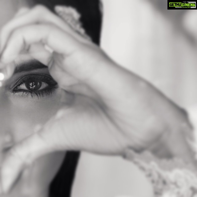 Ileana D'Cruz Instagram - Sneak peek...out on next months magazine...any guesses which one??