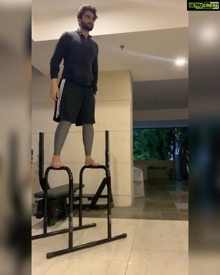 Jackky Bhagnani Instagram - Balance is key. #StayFit #StayHome #StaySafe #QuarantineLife