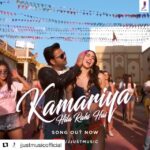 Jackky Bhagnani Instagram - 🎶Kamariya Hila Rahi hai, Gulal uda rahi hain 🎶 Song out now. Full song link in the bio ! #Repost @jjustmusicofficial with @get_repost ・・・ HOLI came early with #KamariyaHilaRahiHai! Spread the word and get into the vibe of colours, masti and craziness along with Lauren and Pawan! Click the link in bio now! 🔥 @singhpawan999 @Laurengottlieb @jackkybhagnani @payaldevofficial @beingmudassarkhan @xxlstudioworks @jasonglenk @itsme_mmohsin @adityadevmusic @singhamitofficial @agency09 #JjustMusic #EverythingMusic #NewMusic #JMmusic #PayalDevMusic #PawanSingh #LaurenGottlieb #HoliSongs #HoliMusic #Holi #ComingSoon #StayTuned