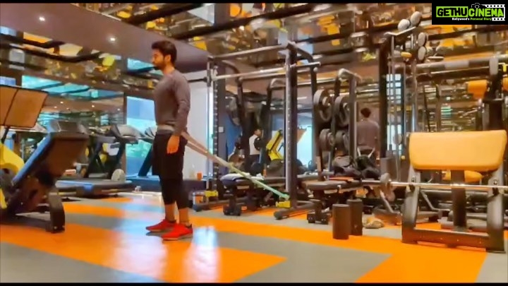 Jackky Bhagnani Instagram - Tundi-e- Baad-E-Mukhalif se na ghabra, ae Uqaab; Yeh to chalti hai tujhe uncha udane ke liye. #thoughtfortheday