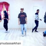 Jackky Bhagnani Instagram - @beingmudassarkhan its always so much fun working you. You are a full powerhouse and you have killed it in this one!! . #Repost @beingmudassarkhan Aa Jaana - Original Choreography @jjustmusicofficial @sarah.anjuli @darshanravaldz @prakritikakar @kumaarofficial @djchetas @dj.lijo @adilafsarz @dhanukadeesha #MudassarKhanTeam