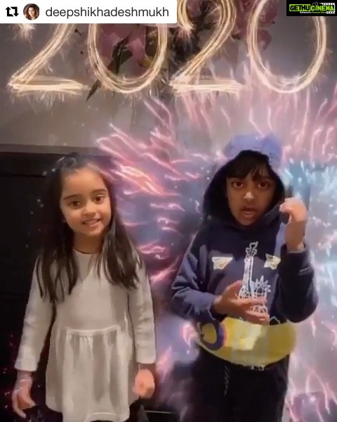 Jackky Bhagnani Instagram - ❤️ #Repost @deepshikhadeshmukh ・・・ Obsessed with mama’s new song #AaJanaa @jackkybhagnani @jjustmusicofficial ending the year with the coolest #AaJanaa