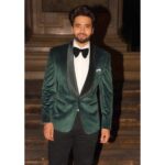 Jackky Bhagnani Instagram – Suit up!!
.
Outfit by – @deepakparwani
Picture courtesy – @manav.manglani