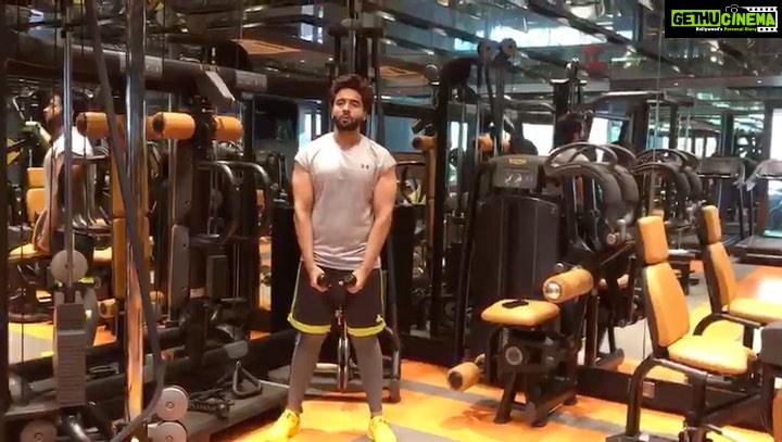 Jackky Bhagnani Instagram - Fitness helps me think better, feel better, and move better💪