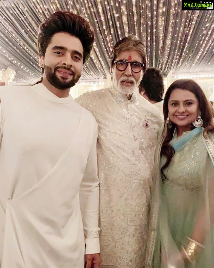 Jackky Bhagnani Instagram - Diwali evening couldn’t have been any better. Thank you @amitabhbachchan Sir for such a lovely evening and being awesome as always❤✨