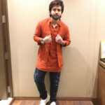Jackky Bhagnani Instagram - Orange is the new #swag! Rust kurta with bundi: @kunalrawalofficial Ripped jeans 👖 @diesel 👟@off____white Assisted by: @mallaikaa07 Styled by: @rishabhk24