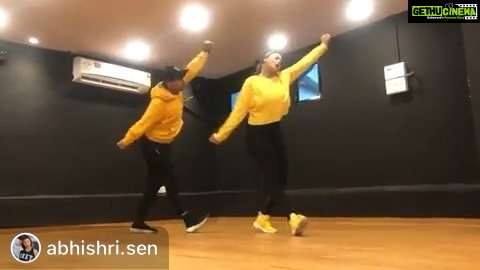 Jackky Bhagnani Instagram - #Repost @abhishri.sen ・・・ Happiness is watching your work go viral . We couldn’t be more proud to dance to this song since we’ve worked so hard . Choodiyan will always be a special one . This song is so personal because Darshan and I have assisted our favourite one and only master @beingmudassarkhan . I lived my dream teaching @iam_dytto for the video and the very charming @jackkybhagnani . Hope you guys enjoy our version. Love 💕 . . . . . . . . . Song : Choodiyan Song label : jjust music Performers : Abhishri Sen Darshan Mandaliya Shot by : Harry Danceholics . . . . . . #choodiyan #jjustmusic #dytto #jackybhagnani #mudassarkhan #choreography #mudassarkhanteam #choreographedbymkteam #mudassarkhanchoreography #dancersofindia #dancersofinstagram #passion @darshandance_ @jackkybhagnani @iam_dytto @beingmudassarkhan @tanishk_bagchi @jjustmusicofficial @harry_danceholic_ My brothers @being_alias @kotap_govind @praveen_ach