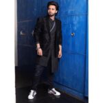 Jackky Bhagnani Instagram - देसी Chokra😎 Outfit: @manishmalhotra05 @mmalhotraworld Jeans: @diesel Shoes: @albertotorresi Styled by: @rishabhk24 Assisted by: @mallaikaa07 Picture: @girish_rajput_photography