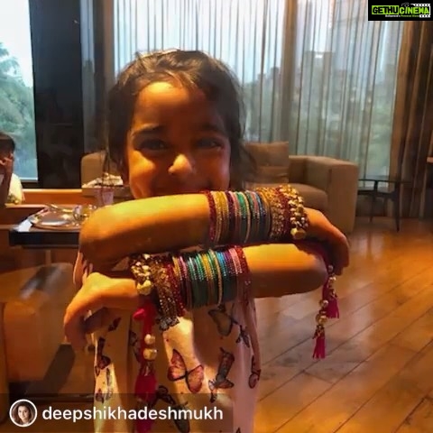 Jackky Bhagnani Instagram - Isn’t this the cutest thing you’ve ever seen? You definitely do #Choodiyan better than me😘 Thank you for such an adorable video! Mamu Loves youu Divi 🤗🤗