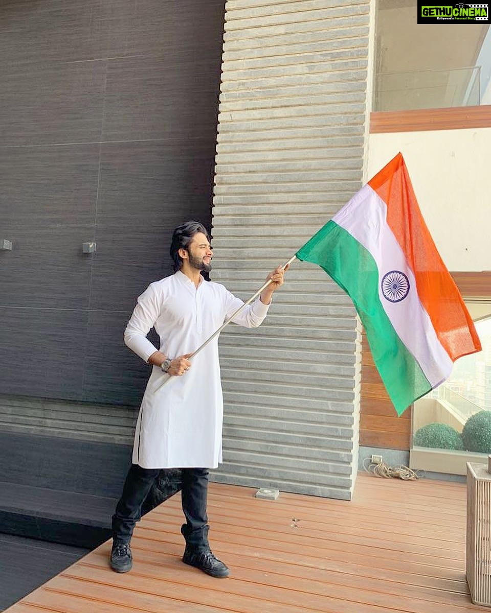 Jackky Bhagnani Instagram - #HappyRepublicDay #ProudIndian #lovemycountry #70threpublicday #merabharatmahan #jaihind 🇮🇳
