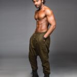 Jackky Bhagnani Instagram - Respect your body it’s the only one you get. #FitnessOnMyMind #Gratitude