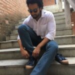 Jackky Bhagnani Instagram – Who is up for a quick Insta Q&A with me ? Bring on your questions!!! #Weekend