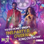 Jackky Bhagnani Instagram – ‪Bartender ko bolo ji, aur na bottle kholo ji!! Our first song from #Mitron #ThisPartyIsOverNow is here. @yyhsofficial and team Mitron brings you the latest party anthem. Link in bio @kkamra @Abundantiaent @nitinrkakkar @ivikramix @sonymusicindia ‬