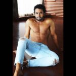 Jackky Bhagnani Instagram - Summer Ready!