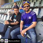 Jackky Bhagnani Instagram - Here to support our team @arcs.andheri alongside the team owner Mr. Sanjay Chhabria @t20mumbai @radiusdevelopers #CricketChaRaja #NMPvARCS Repost from @arcs.andheri- @jackkybhagnani in the house along with Mr. Sanjay Chhabria, MD @radiusdevelopers ! #ARCSAndheri has their team partner cheering them on. #MumbaiT20 #CricketChaRaja #T20 #NMPvaARCS