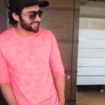 Jackky Bhagnani Instagram - Here is my attempt at singing #GazabKaHaiDin 😬 @tanishkbagchi & @jubin_nautiyal what do you guys think? I just couldn’t resist singing... over to you 🎤 P.S.- Don’t kill me 😂 @taapsee @saqibsaleem @deepshikhadeshmukh @aleya.sen
