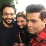 Jackky Bhagnani Instagram - It was the kinda day where roles were reversed! #ActorTurnsProducer #ProducerTurnsActor @karanjohar @deepshikhadeshmukh