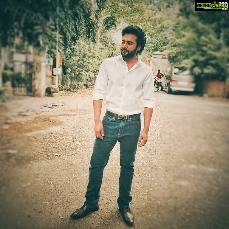 Jackky Bhagnani Instagram - Just standing around, wondering if the weekend is here yet? 🤔 #WeekendVibes #ShootLife #AhmedabadDiaries