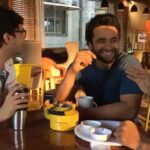 Jackky Bhagnani Instagram - There is always a reason to Sm;)e Find it 😉 #WorldSmileDay @_shivamparekh @pratikgandhiofficial