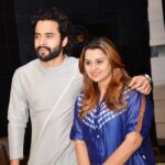 Jackky Bhagnani Instagram – She’s been my guiding force since we were little. And it makes my heart swell with pride as I watch  my sister, @deepshikhadeshmukh take on her multiple roles with grace and panache! Sharing the link of a blog she’s written about the challenges of being ‘supermommy’! Check it out! Link is in the bio as well..!
http://blogs.femina.in/parenting/mommy-dearest/