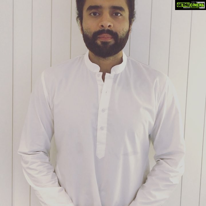 Jackky Bhagnani Instagram - Happy Independence Day to all my fellow Indians, and a salute to our jawans who are the real life heroes . Standing tall and proud and putting their lives on the line for our country. They are a reminder to always give back in any way you can, every chance you get 🇮🇳♥️