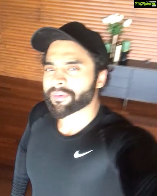 Jackky Bhagnani Instagram - Let's have some fun this #WorldMusicDay, by playing everybody's favourite musical game - Antakshari. Start from the last word of the song I sang in this video, and keep the chain going by following the last comment's last word. Shuru karo Antakshari leke prabhu ka naam! #Music #Songs #Antakshari #OnlineAntakshari #Bollywood #BollywoodMusic #ILoveMusic