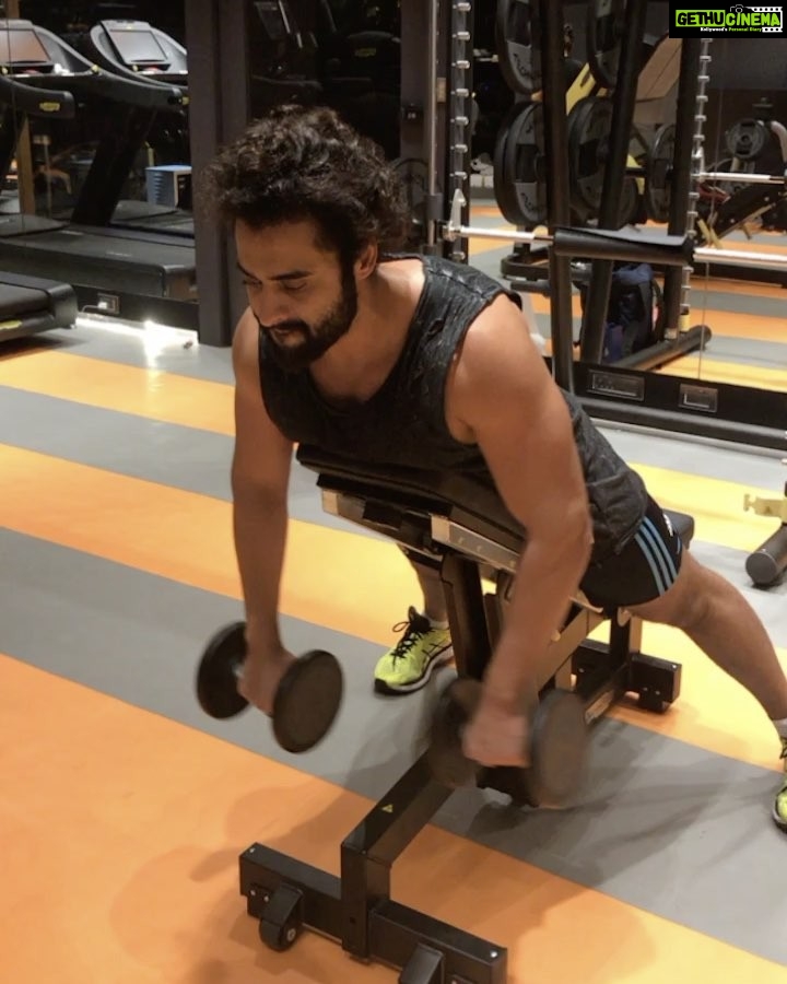 Jackky Bhagnani Instagram - Fitness gives me wiiings! #Fitness #FitnessFriday #Gym #StayFit #Workout
