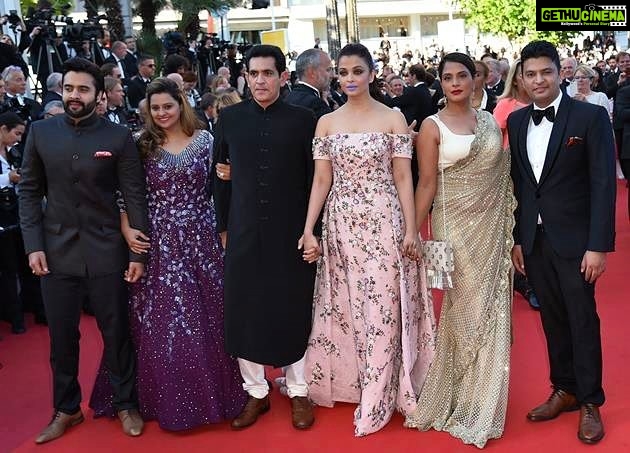 Jackky Bhagnani Instagram - A big shoutout to all the lovely people for making my first #movie - #Sarbjit so special. Can't forget the #Cannes memories. #OneYearOfSarbjit #Throwback #Movies #Bollywood #BollywoodMovies #cannesfilmfestival #aishwaryarai #richachadda